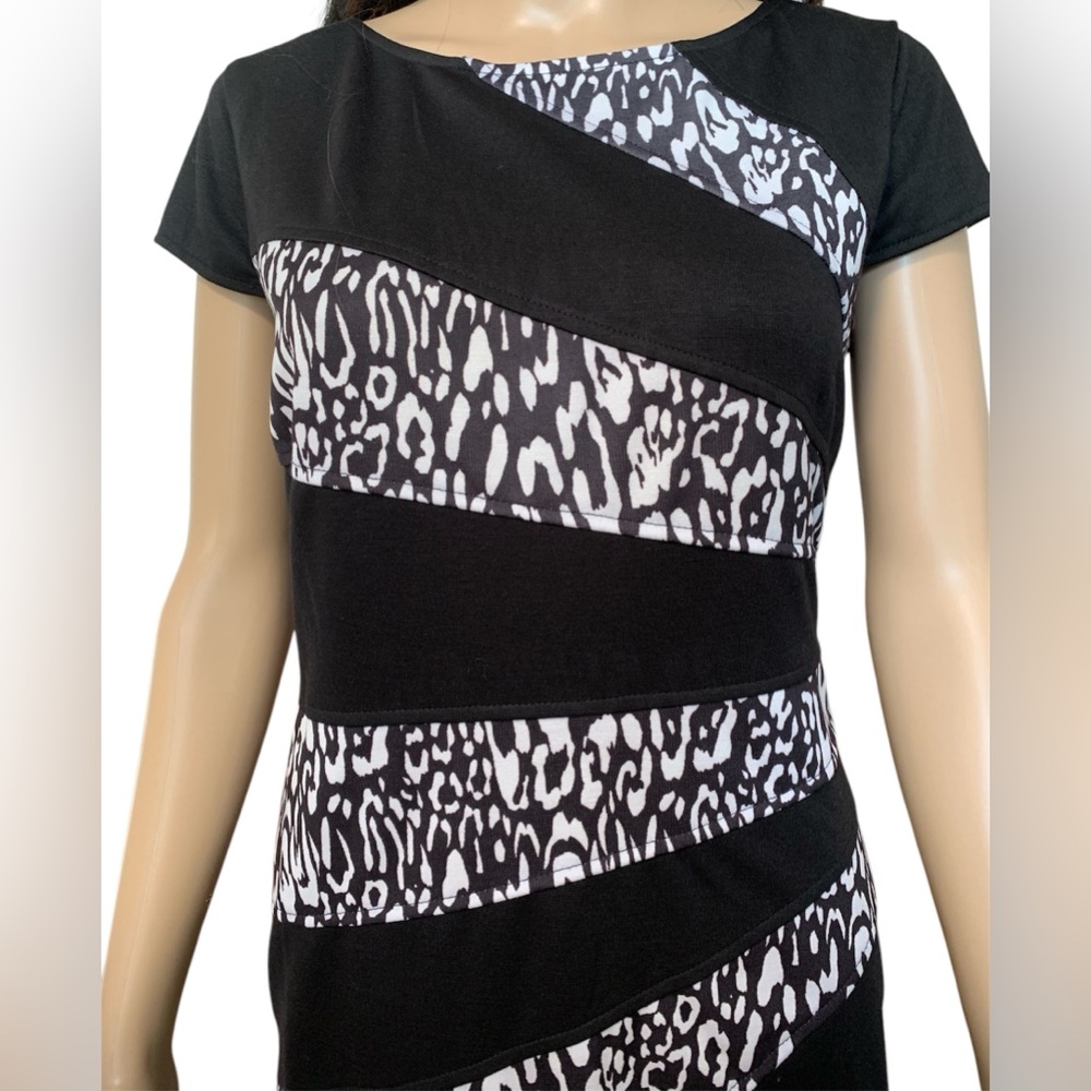 Dress - Picture 5 of 5